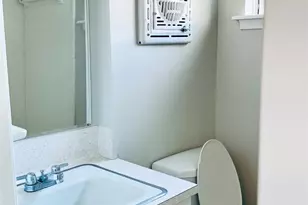 225 Crest Hill Dr, Conroe, TX 77301 - Photo 8