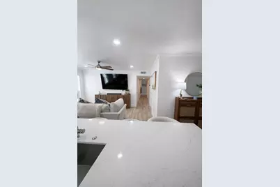 361 N Post Oak Lane #145, Houston, TX 77024 - Photo 14