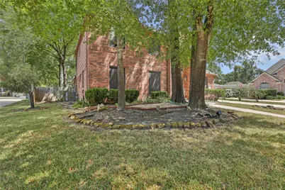 2010 Trail Water Court, Kingwood, TX 77339 - Photo 6