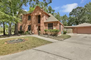 2010 Trail Water Ct, Kingwood, TX 77339 - Photo 1