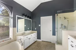 2010 Trail Water Ct, Kingwood, TX 77339 - Photo 14