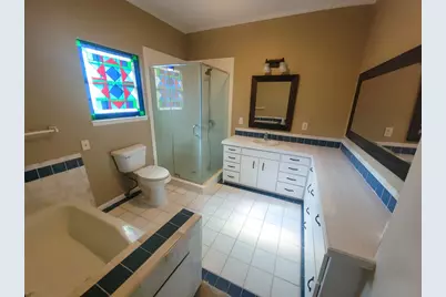 813 River Oaks, Huntsville, TX 77340 - Photo 6