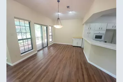 813 River Oaks, Huntsville, TX 77340 - Photo 14