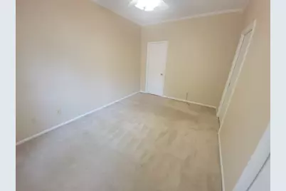 813 River Oaks, Huntsville, TX 77340 - Photo 18