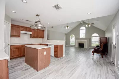 2214 Meadows Boulevard, League City, TX 77573 - Photo 18