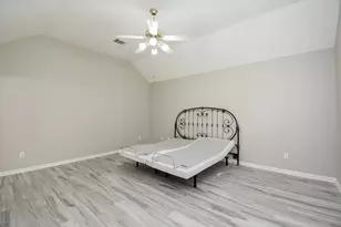 2214 Meadows Blvd, League City, TX 77573 - Photo 24
