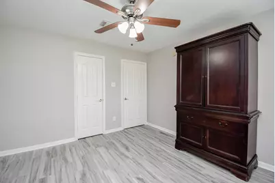2214 Meadows Boulevard, League City, TX 77573 - Photo 30