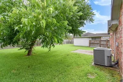 2214 Meadows Boulevard, League City, TX 77573 - Photo 40