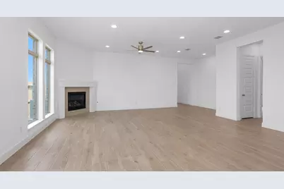 12207 Hudson Drive, Mont Belvieu, TX 77523 - Photo 10