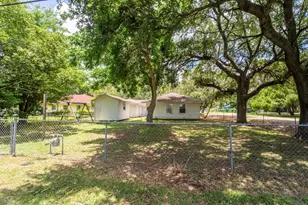 1101 Orange St, La Marque, TX 77568 - Photo 22