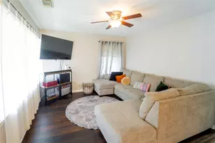 1101 Orange St, La Marque, TX 77568 - Photo 1