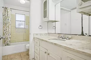 7600 Burgoyne Rd, Houston, TX 77063 - Photo 10