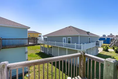 981 S Stingaree Drive, Crystal Beach, TX 77650 - Photo 22