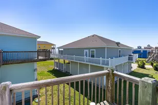 981 S Stingaree Dr, Crystal Beach, TX 77650 - Photo 22