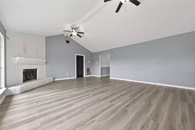 8006 White Swan Drive, Humble, TX 77396 - Photo 10