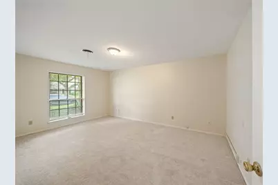 5002 Leafy Hollow Court, Houston, TX 77018 - Photo 26