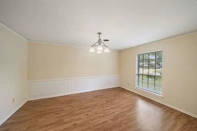5002 Leafy Hollow Court, Houston, TX 77018 - Photo 8