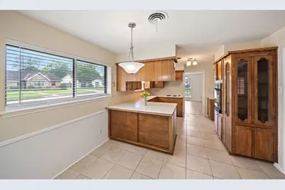 5002 Leafy Hollow Court, Houston, TX 77018 - Photo 16