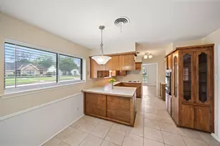 5002 Leafy Hollow Ct, Houston, TX 77018 - Photo 16