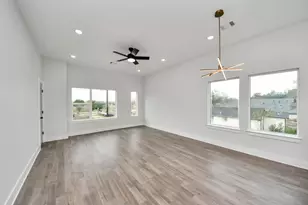 8114 Double Ave, Houston, TX 77088 - Photo 10