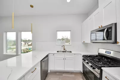 8114 Double Ave #B, Houston, TX 77088 - Photo 2