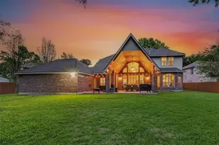 14327 Norhill Pointe Dr, Houston, TX 77044 - Photo 2