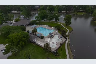 14327 Norhill Pointe Drive, Houston, TX 77044 - Photo 44