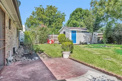 1102 Mosher Lane, Houston, TX 77088 - Photo 26
