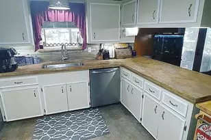 9235 Ruth Rd, Rosharon, TX 77583 - Photo 10