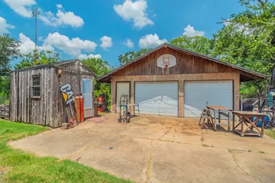 9235 Ruth Road, Rosharon, TX 77583 - Photo 22