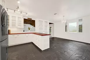 3123 Woodland Ct, La Porte, TX 77571 - Photo 8