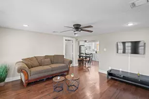 4106 Winnie St, Galveston, TX 77550 - Photo 16