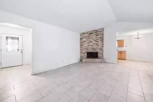 12703 Redfern Dr, Houston, TX 77048 - Photo 4