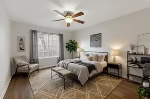 845 Augusta Dr, Houston, TX 77057 - Photo 2