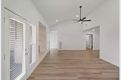 1423 Lazy Spring Drive, Missouri City, TX 77489 - Photo 6