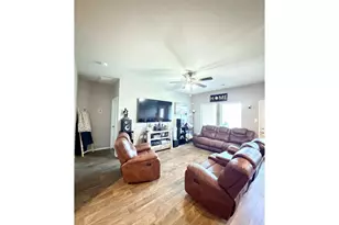 18319 Timbermill Ln, New Caney, TX 77357 - Photo 16