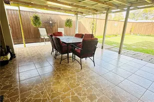 10518 Pleasanton Dr, Houston, TX 77038 - Photo 30