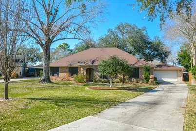 2117 W Linwood Oaks, Pearland, TX 77581 - Photo 2