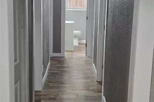 5823 Lyndhurst Dr E, Houston, TX 77033 - Photo 8