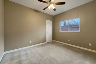 15702 Woodbourne Dr, Houston, TX 77062 - Photo 4