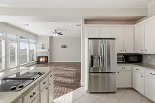 414 Westerly, Tiki Island, TX 77554 - Photo 6