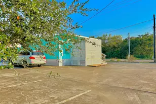 927 27th St, Dickinson, TX 77539 - Photo 12