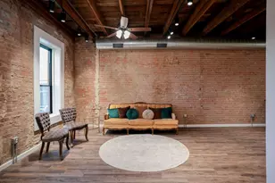 210 E Washington Ave, Navasota, TX 77868 - Photo 12