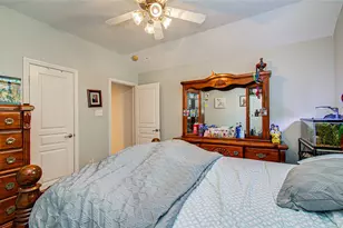 105 Hawke Bay Ln, Friendswood, TX 77546 - Photo 32