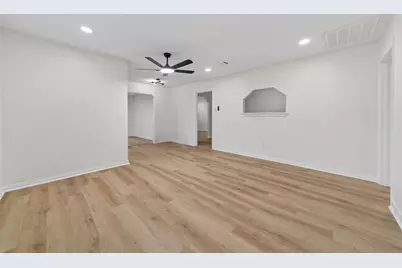 907 S 3rd Street, La Porte, TX 77571 - Photo 10