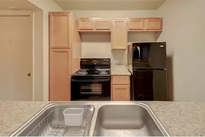 3045 Walnut Bend Lane #25, Houston, TX 77042 - Photo 8