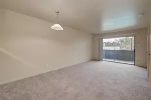 3045 Walnut Bend Ln, Houston, TX 77042 - Photo 4