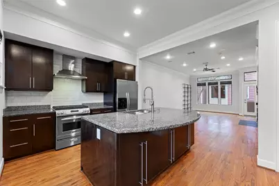 1006 Yale Street, Houston, TX 77008 - Photo 2