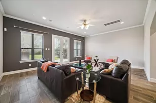 1725 W 23rd St, Houston, TX 77008 - Photo 4