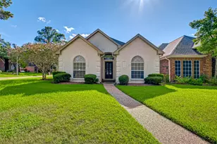 14303 Reissen Ln, Houston, TX 77069 - Photo 2